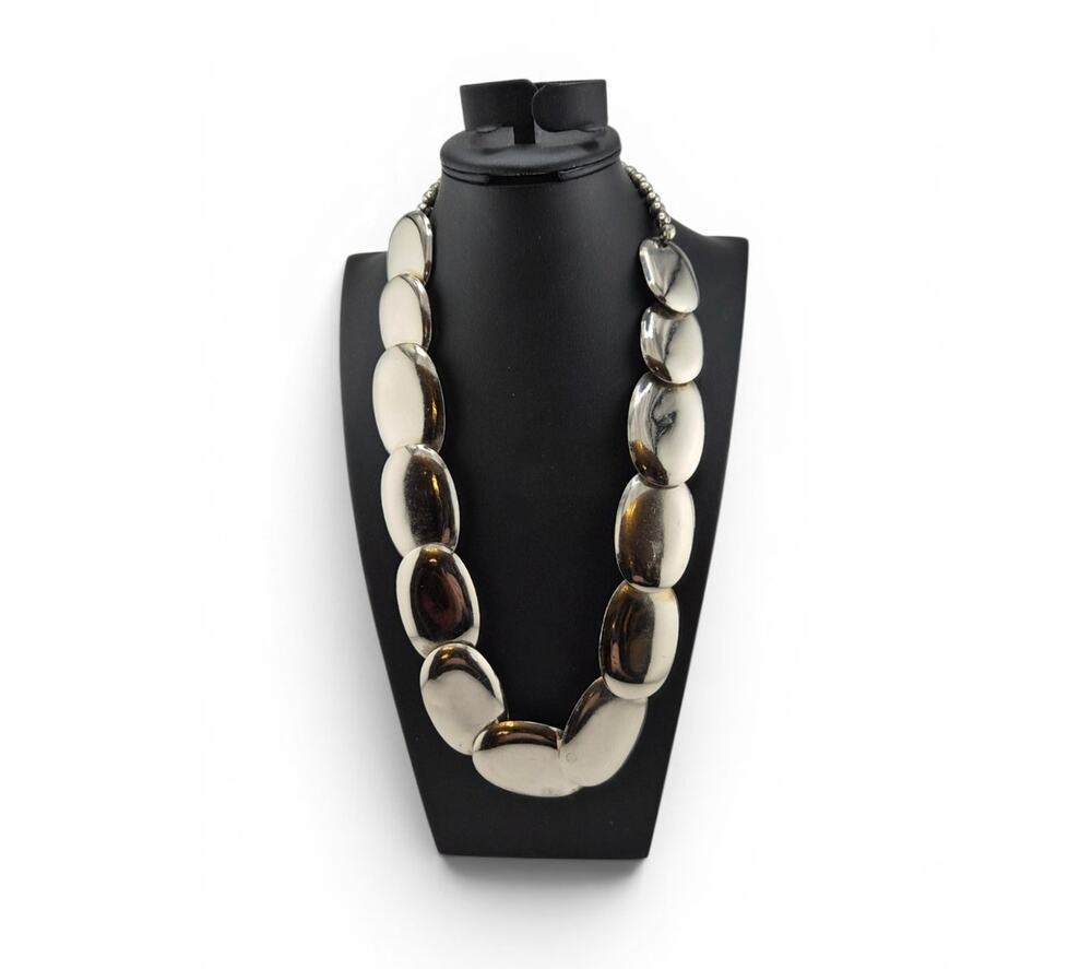 Vintage Silver Tone Graduated Oval Disc Statement Necklace 25 In